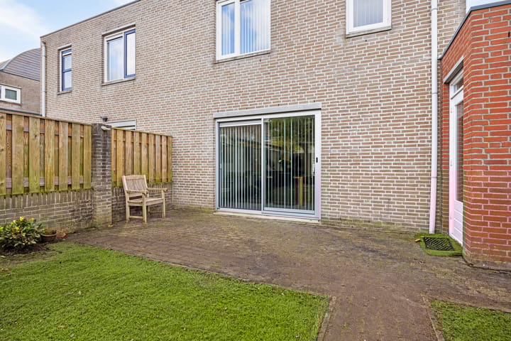 Photo 26 of Regenwulp 5