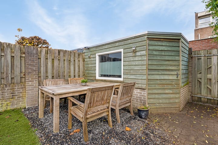 Photo 27 of Regenwulp 5