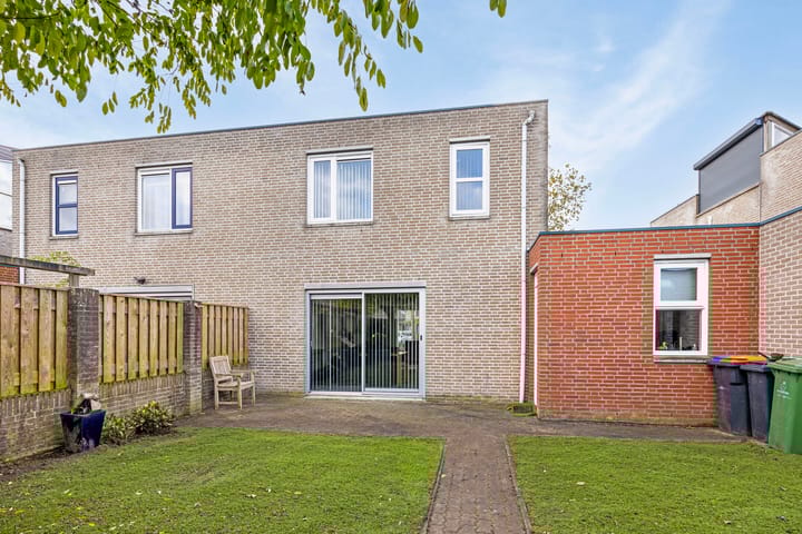 Photo 28 of Regenwulp 5