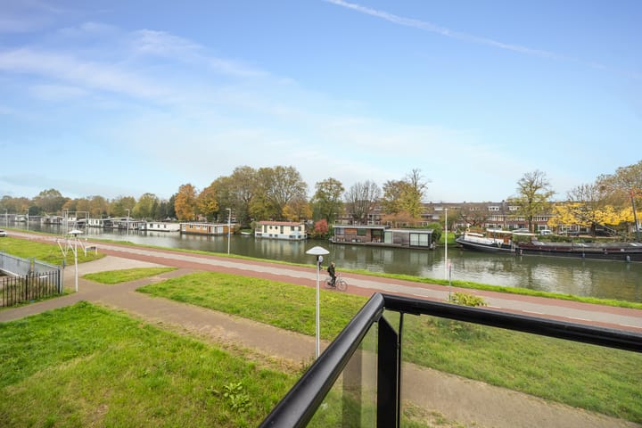 Photo 13 of Europaplein 1079