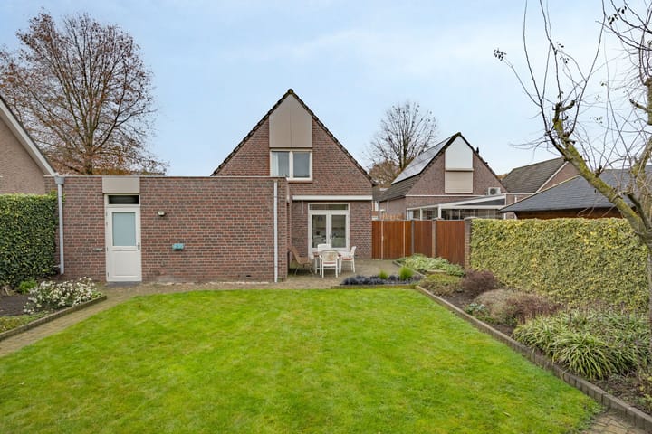 Foto 2 van Binnenhof 8