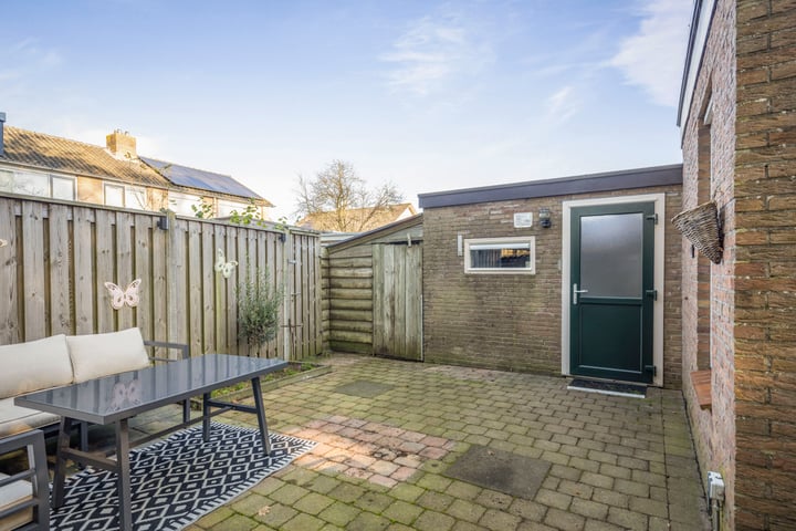 View photo 32 of van der Wijckstraat 32