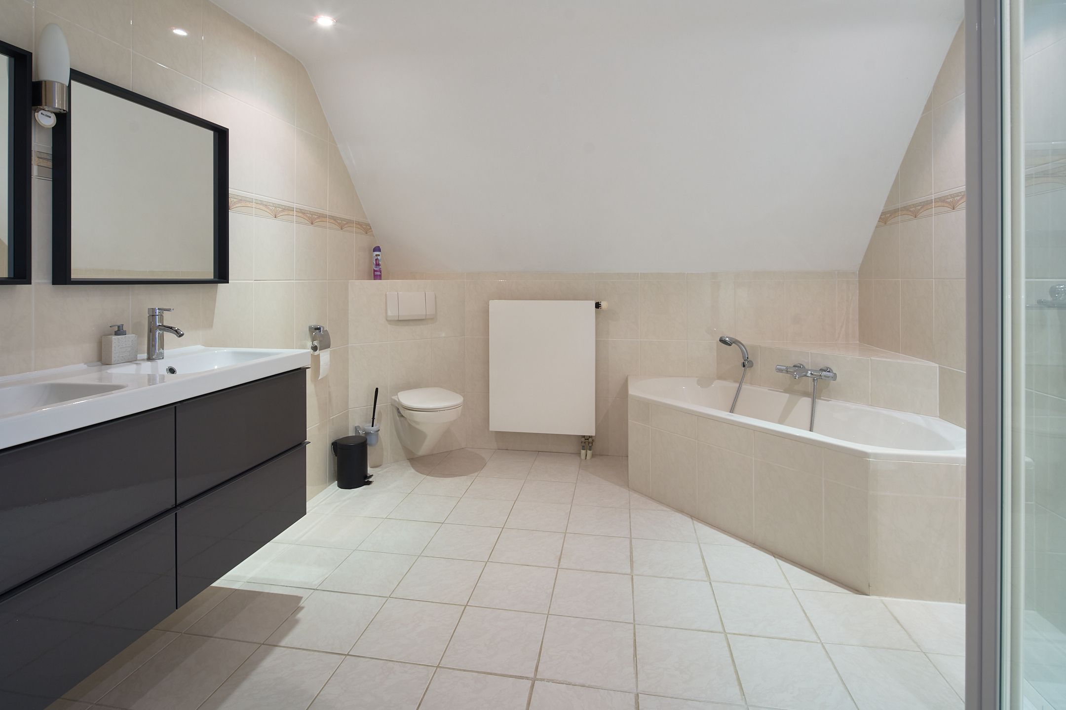 Foto 24 van De Buytencamp 12-A