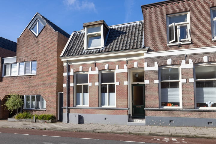 View photo 4 of Hengelosestraat 30