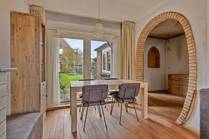 Photo 12 of Regentessestraat 24