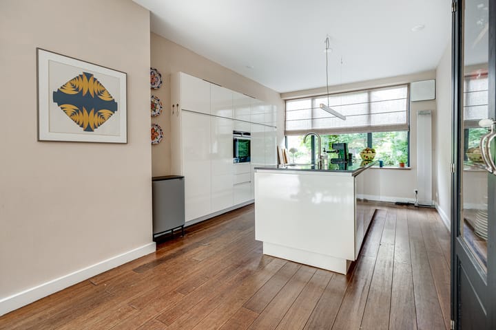 Foto 16 van Paulinelaan 14