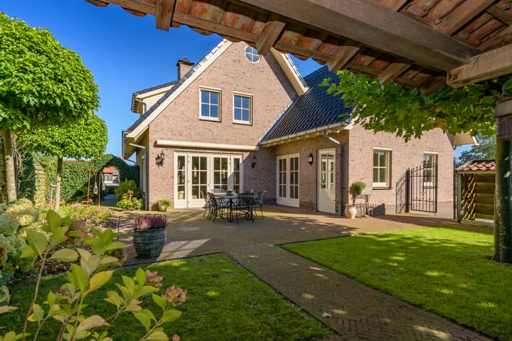 Foto 56 van Dorpstraat 92