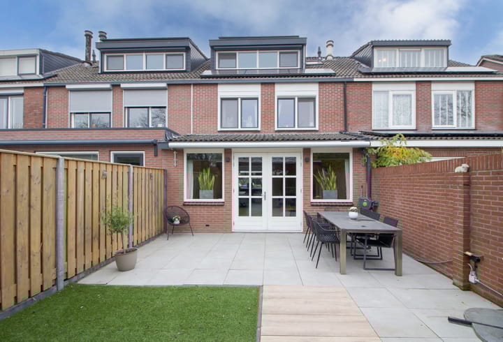 Foto 2 van Wilde Zwaan 17