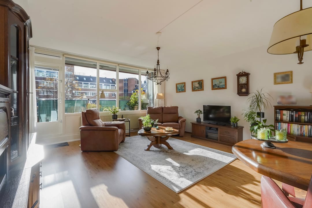 Photo 2 of Sir Winston Churchillln 811-A