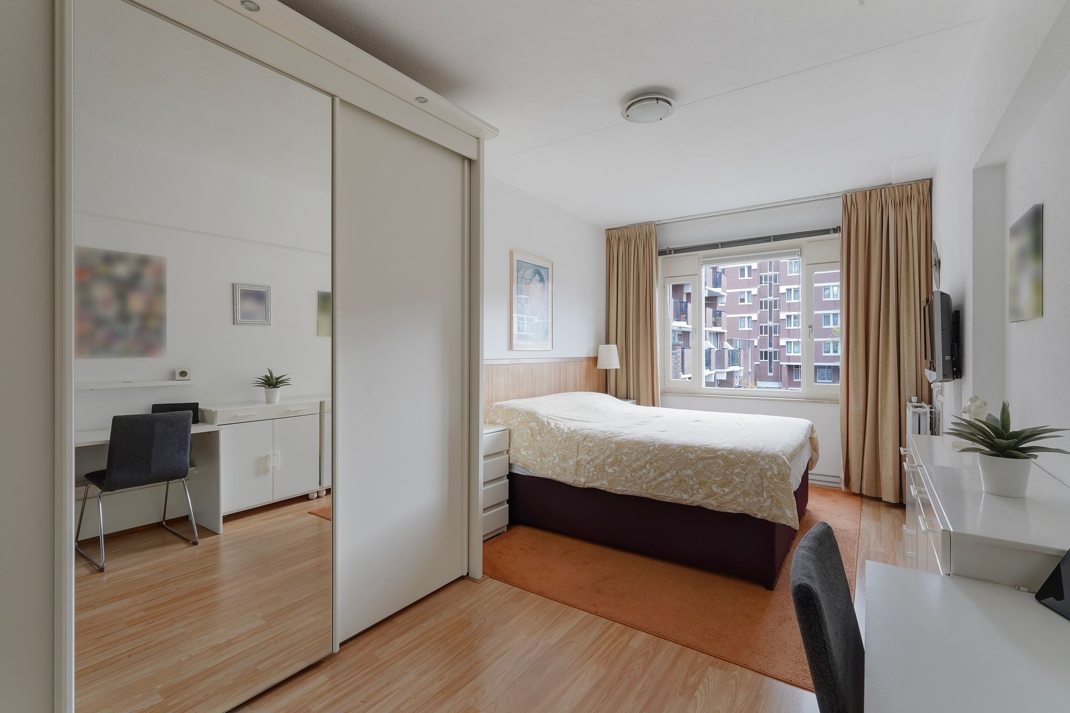 Photo 9 of Sir Winston Churchillln 811-A