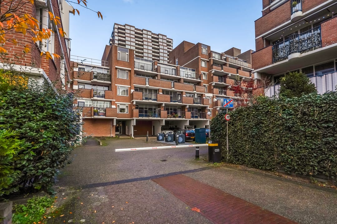 Photo 16 of Sir Winston Churchillln 811-A