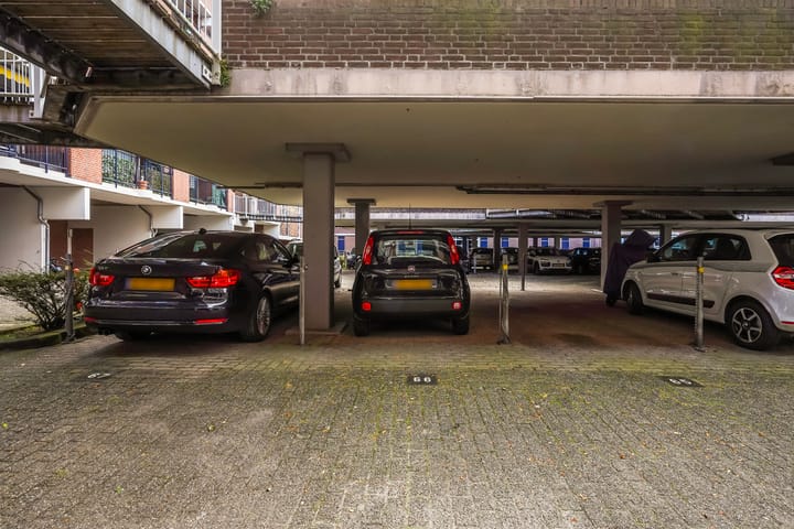 Foto 18 van Sir Winston Churchillln 811-A