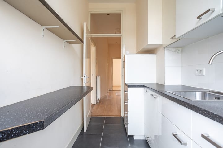 Photo 9 of De Vriesstraat 81