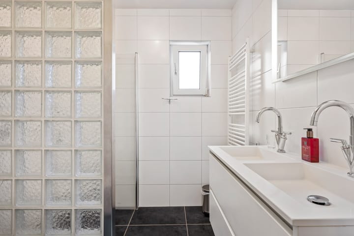 Foto 26 van Generaal Marshallweg 140