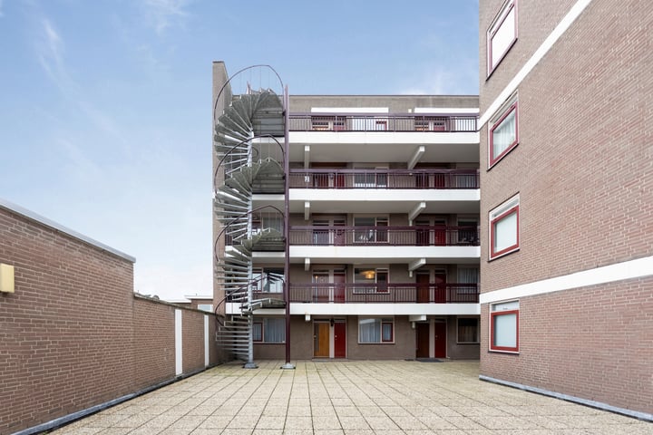 Bekijk foto 32 van Prins Hendriklaan 83