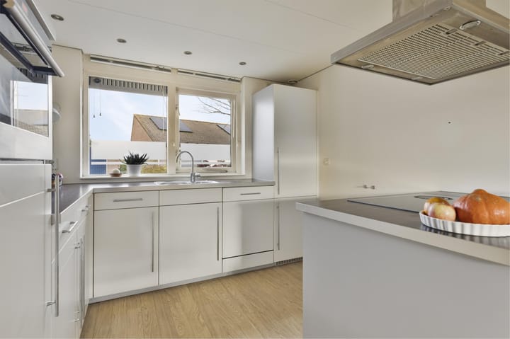 Foto 9 van P. Behrenserf 23