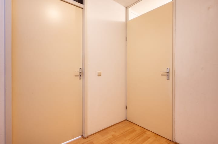 Foto 19 van Brederostraat 10