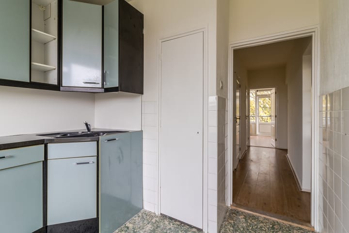 Foto 15 van Van Opbergenstraat 14