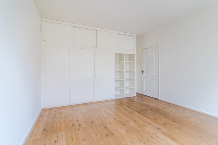 Foto 20 van Van Opbergenstraat 14