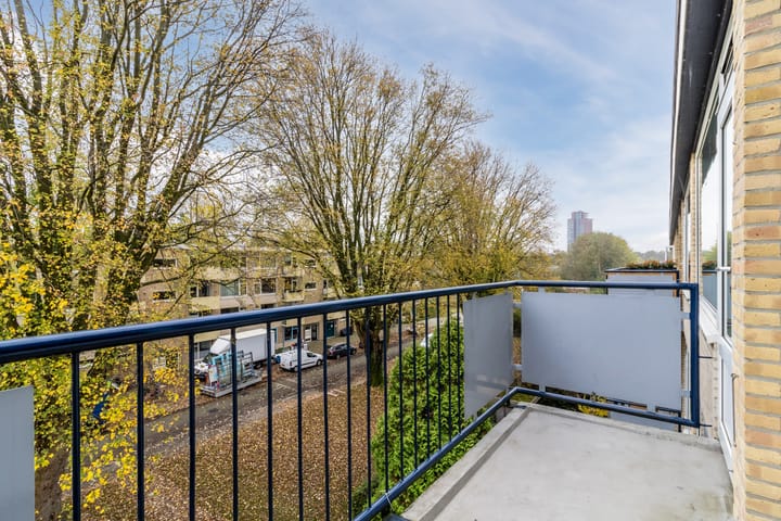 Foto 23 van Van Opbergenstraat 14