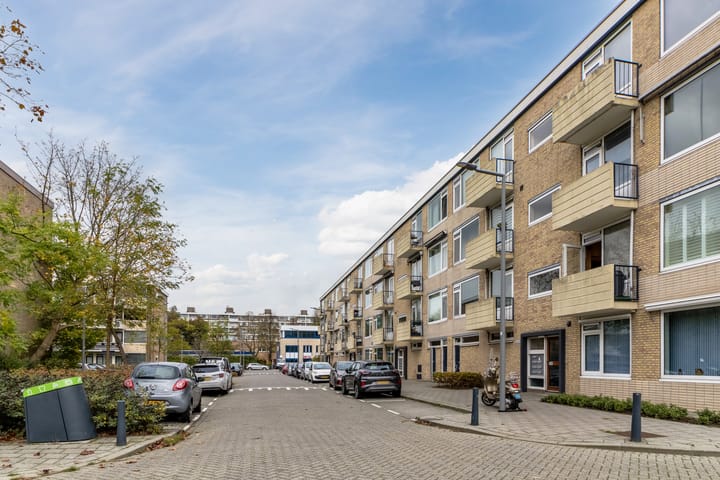 Foto 30 van Van Opbergenstraat 14