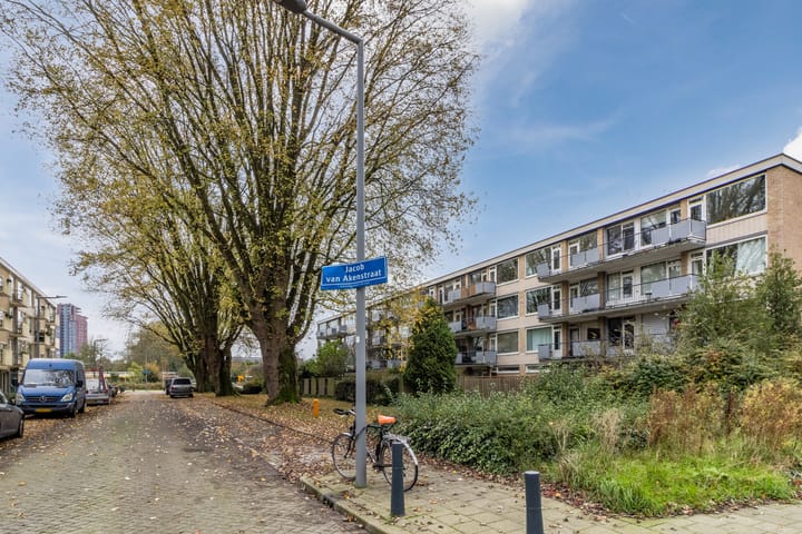 Foto 31 van Van Opbergenstraat 14