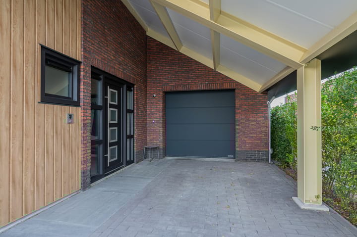 Foto 7 van Leeuwerik 13