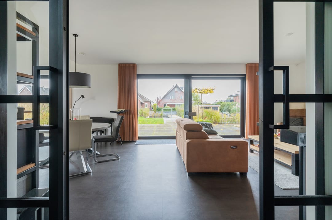 Photo 11 of Leeuwerik 13