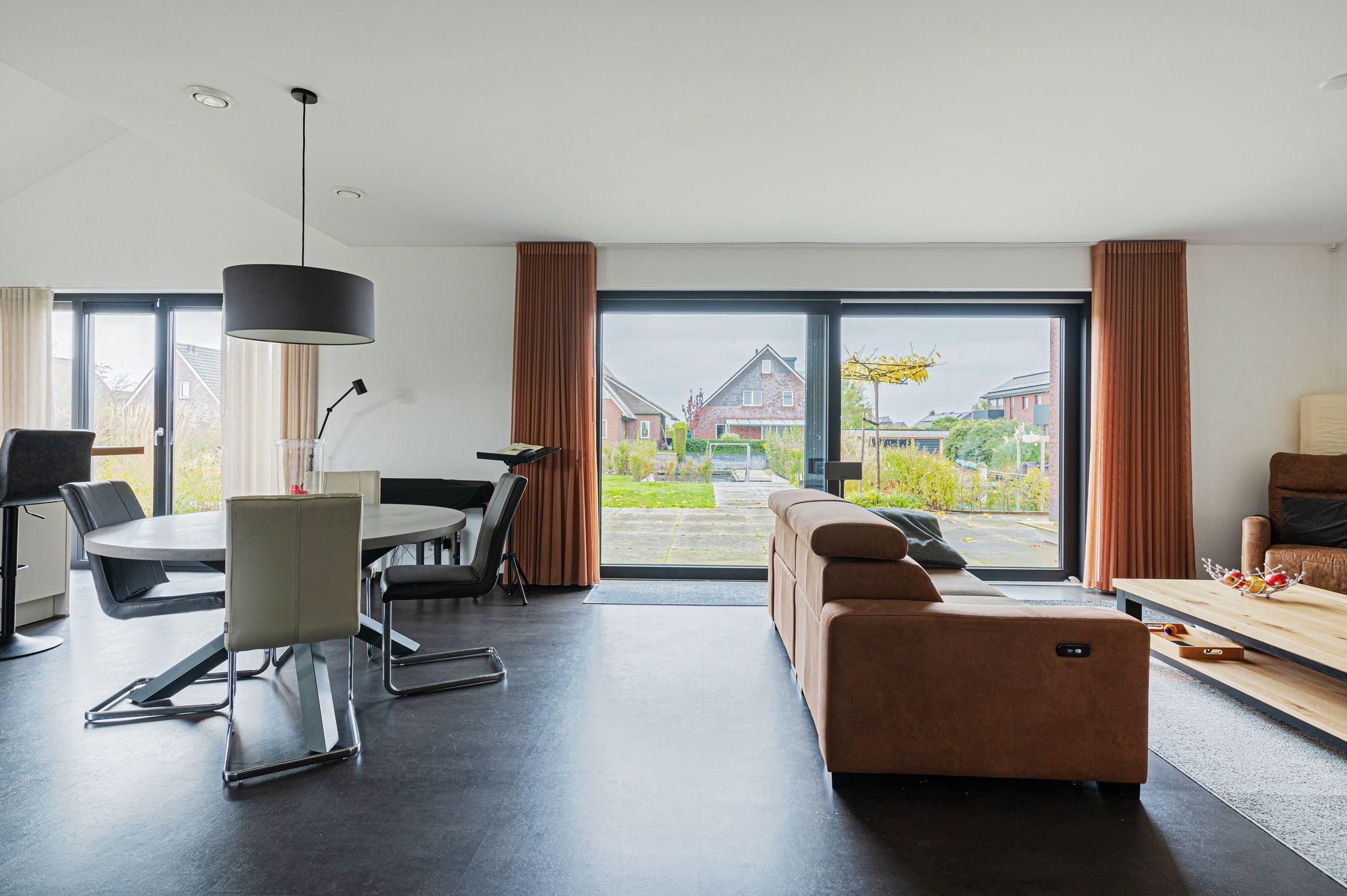 Photo 12 of Leeuwerik 13