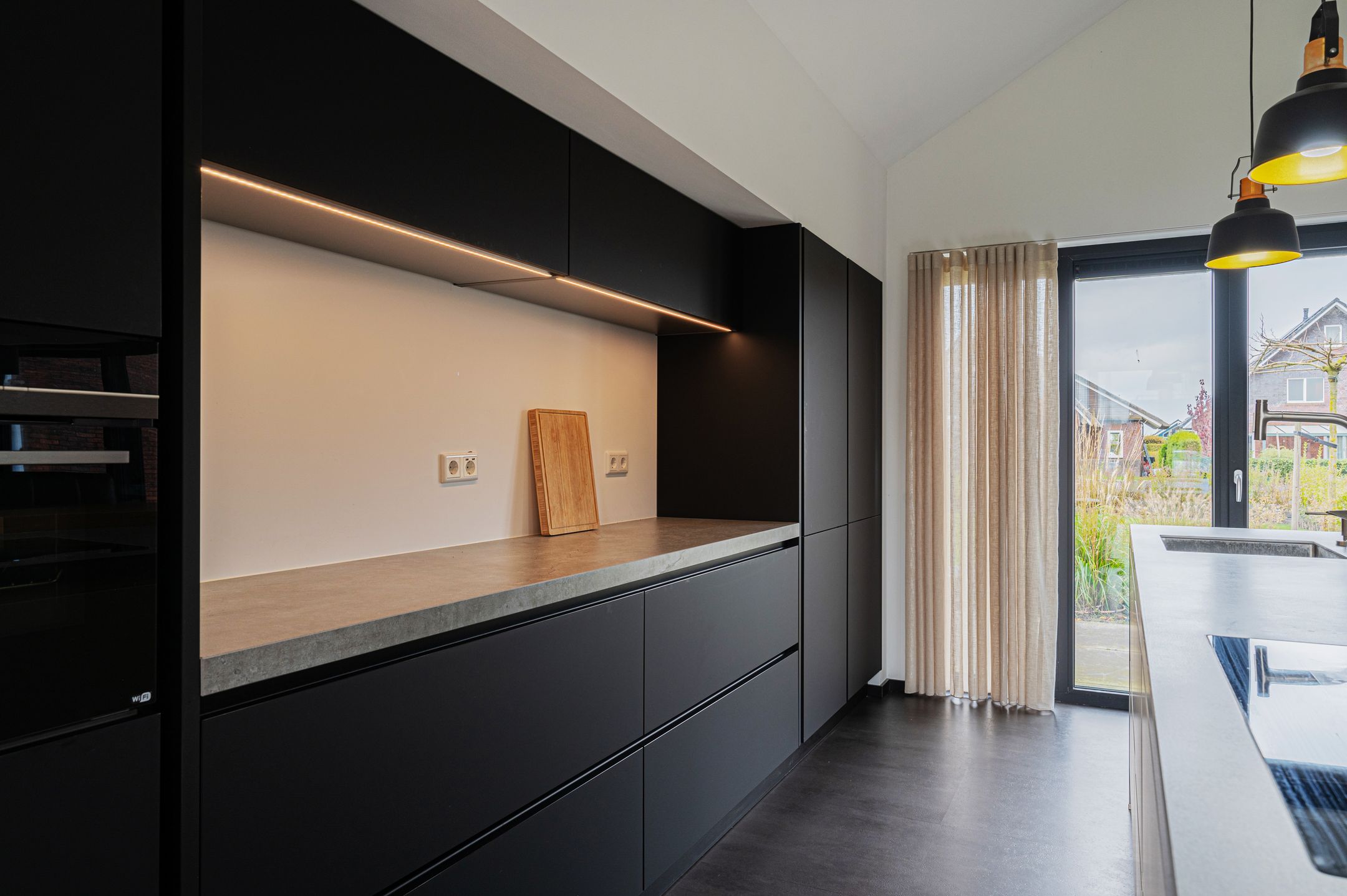 Photo 21 of Leeuwerik 13