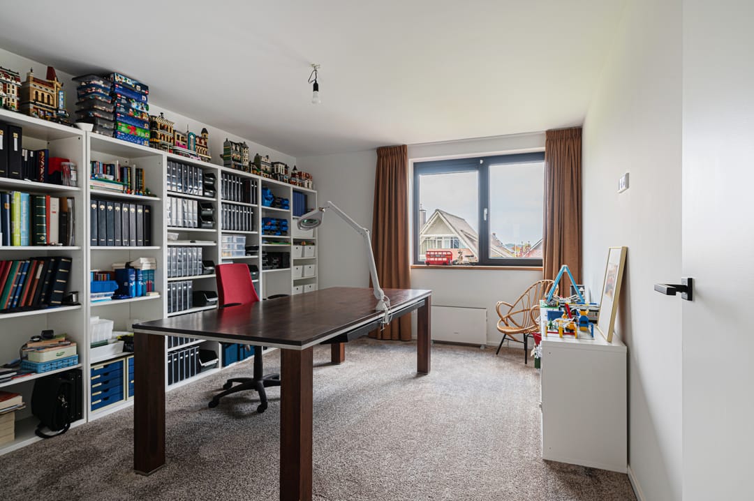 Photo 32 of Leeuwerik 13