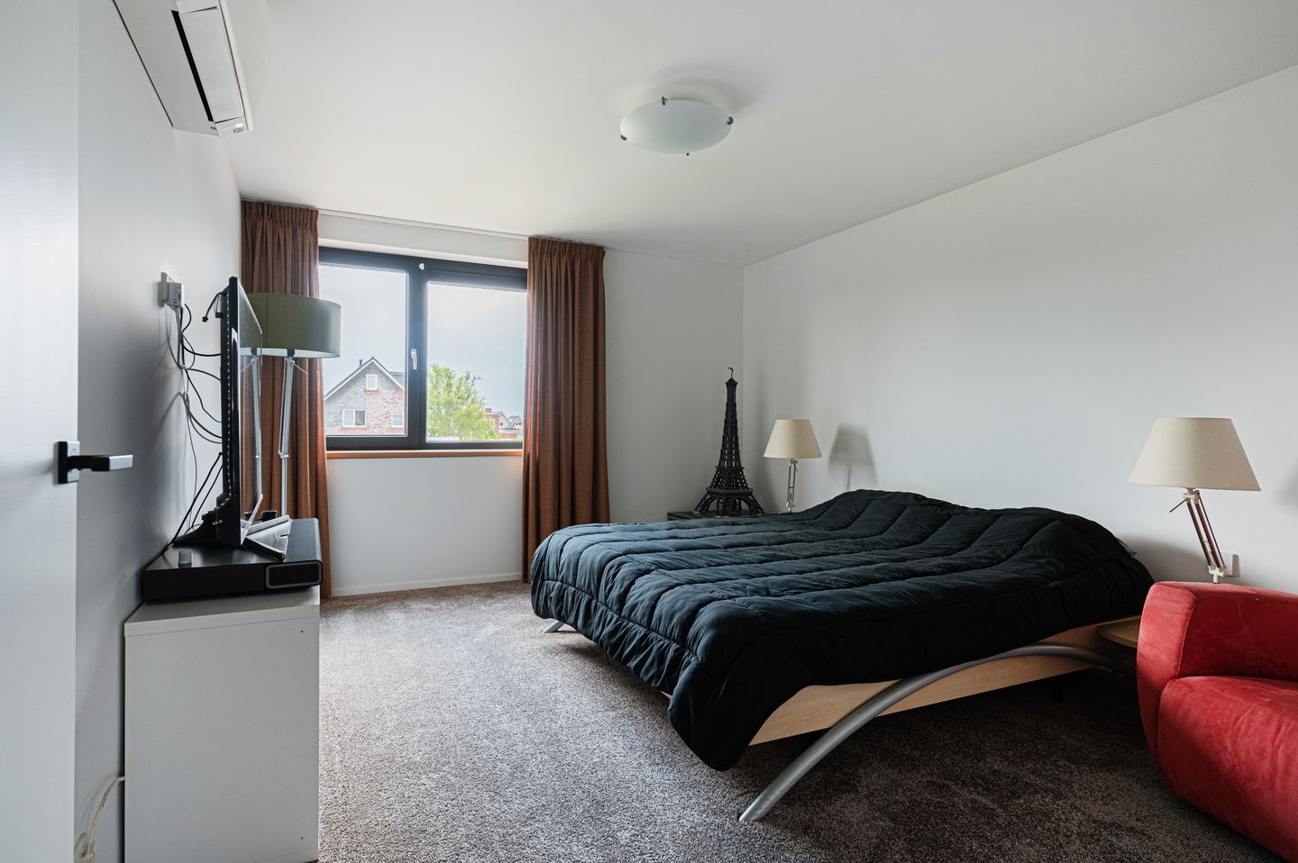 Photo 34 of Leeuwerik 13