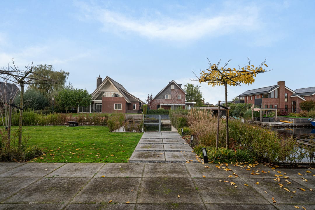 Photo 52 of Leeuwerik 13