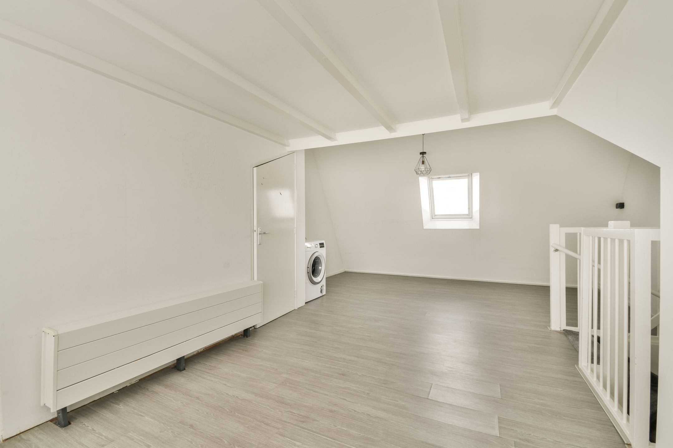 Photo 30 of Wierdestraat 7