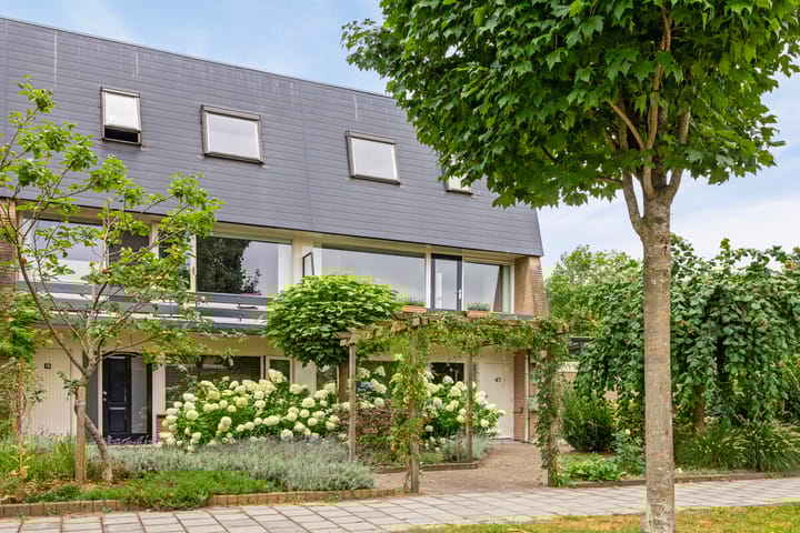 Foto 6 van Bernhardstraat 47