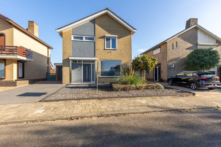 Foto 1 van Dr. Duijsenslaan 19