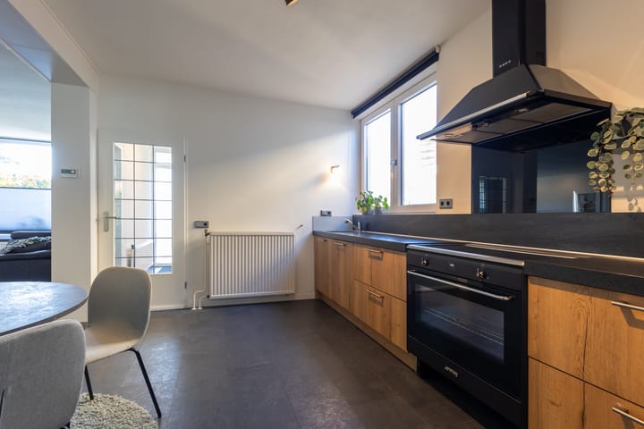 Foto 11 van Dr. Duijsenslaan 19