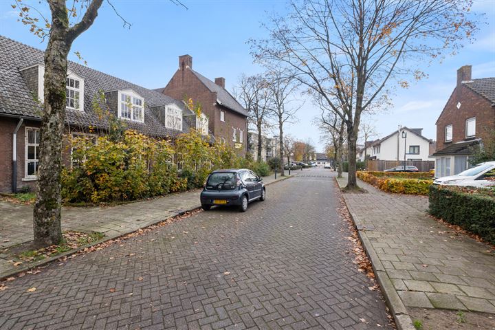 View photo 47 of Willibrordusstraat 3