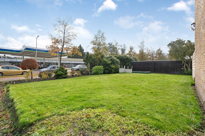 Foto 6 van van Limburg Stirumstraat 2