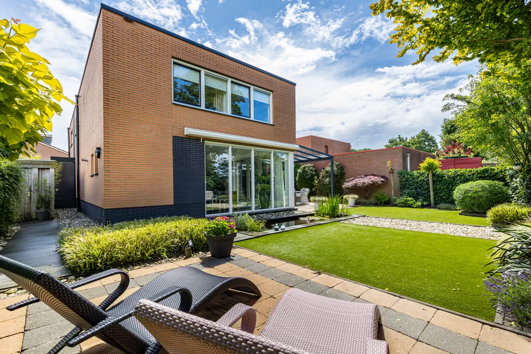 Foto 1 van Broderie 7