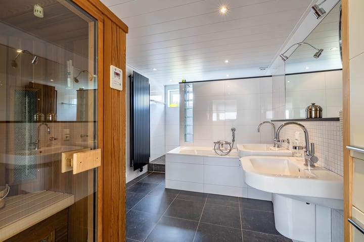 Foto 4 van Broderie 7