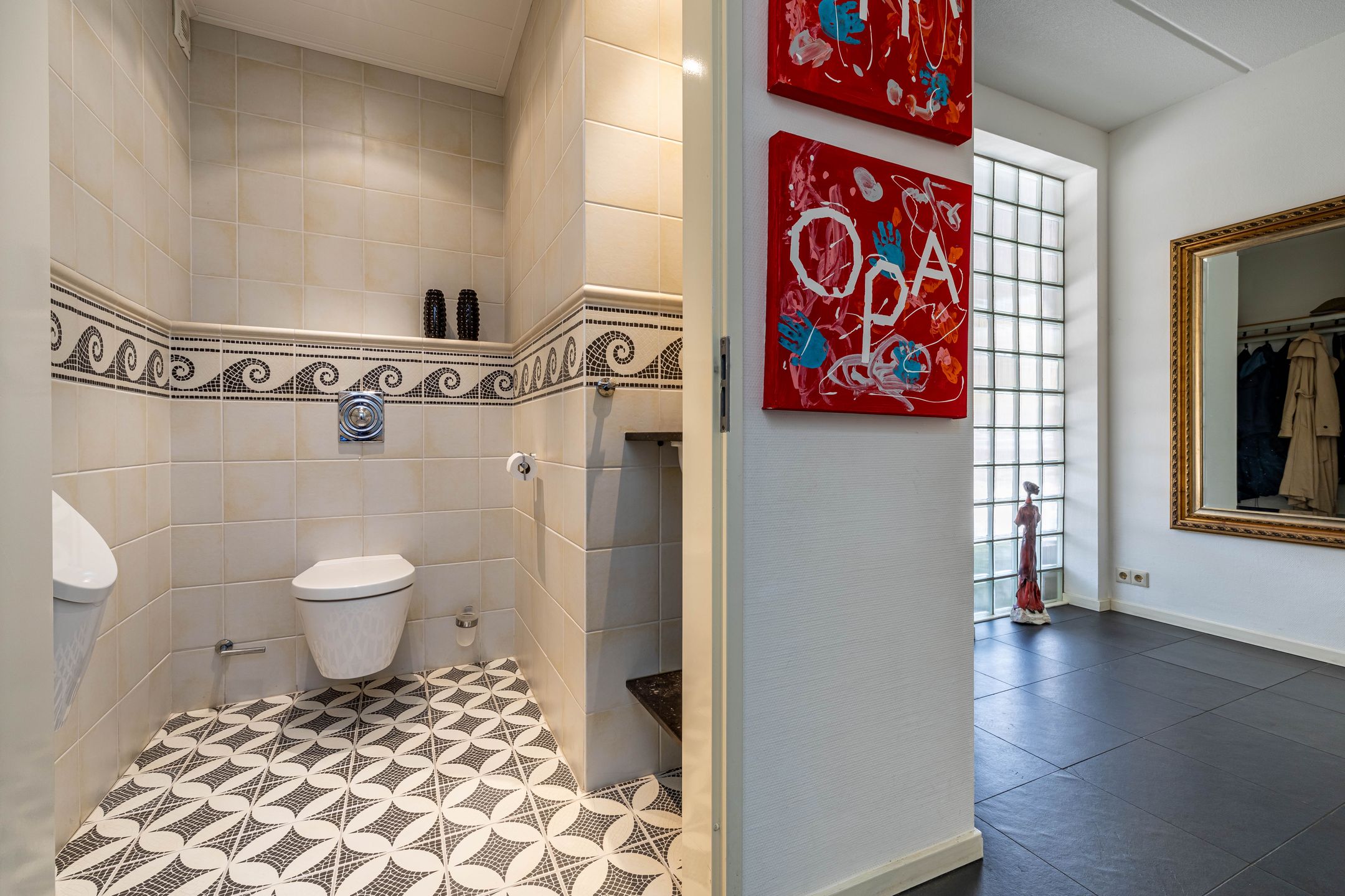 Foto 15 van Broderie 7