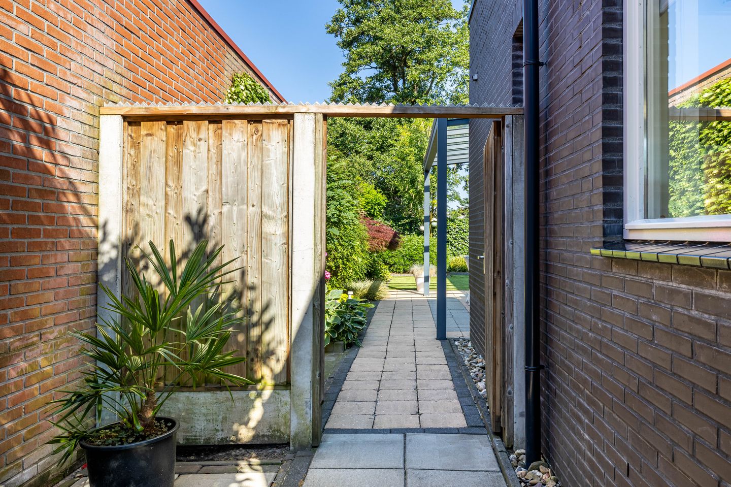 Foto 40 van Broderie 7