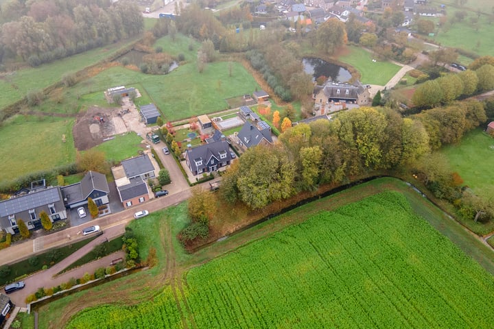 View photo 48 of Buitendijk 2-A