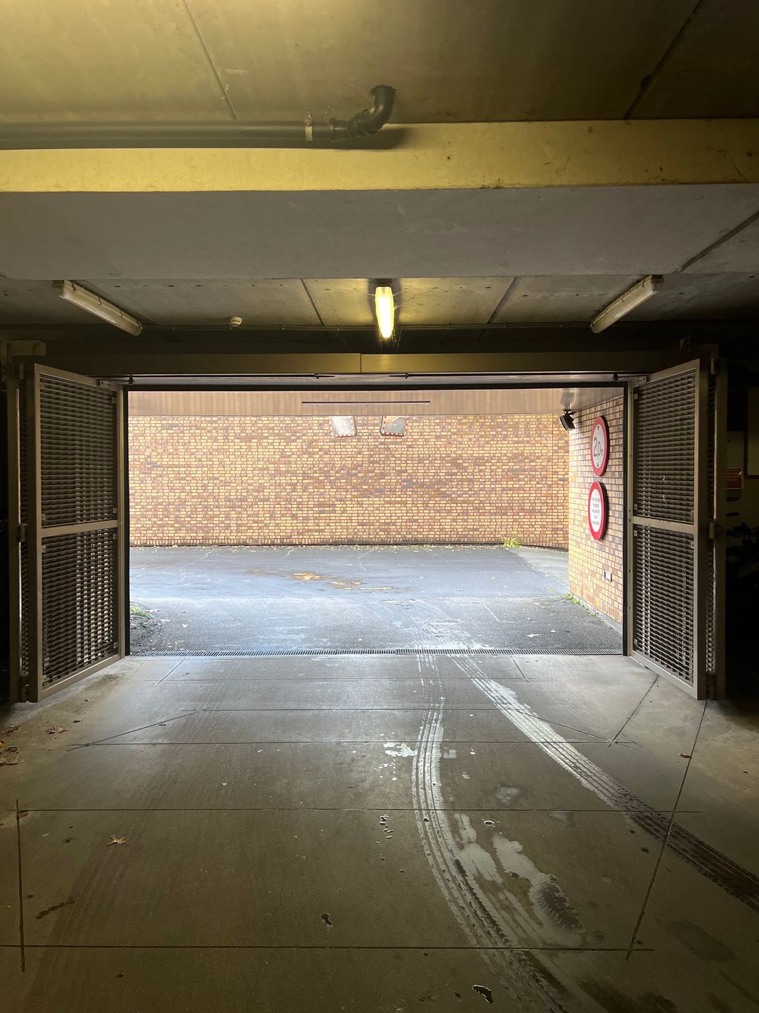 Foto 7 van Hoofdweg 781