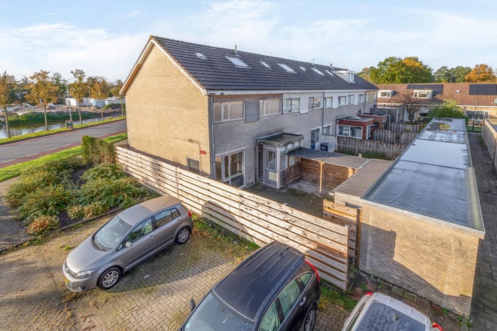 Foto 31 van Zwemmer 85