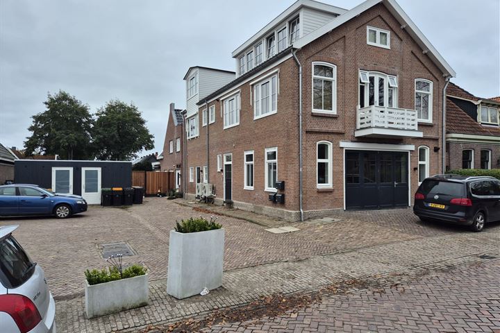 View photo 1 of Dorpsstraat 813