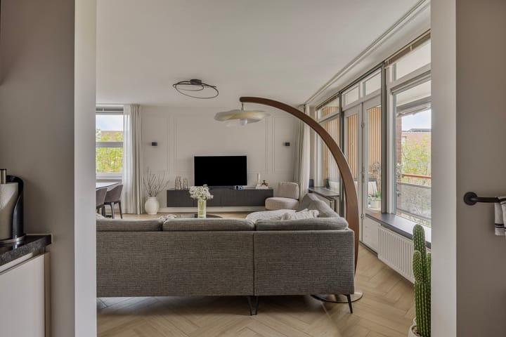 Foto 10 van Bremenstraat 157