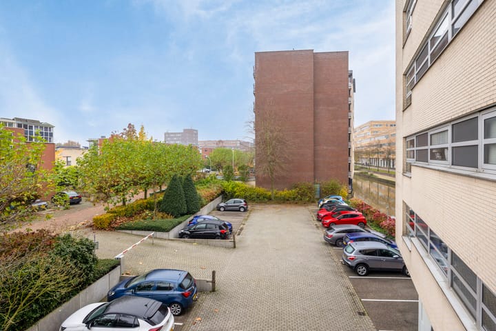 Foto 31 van Bremenstraat 157