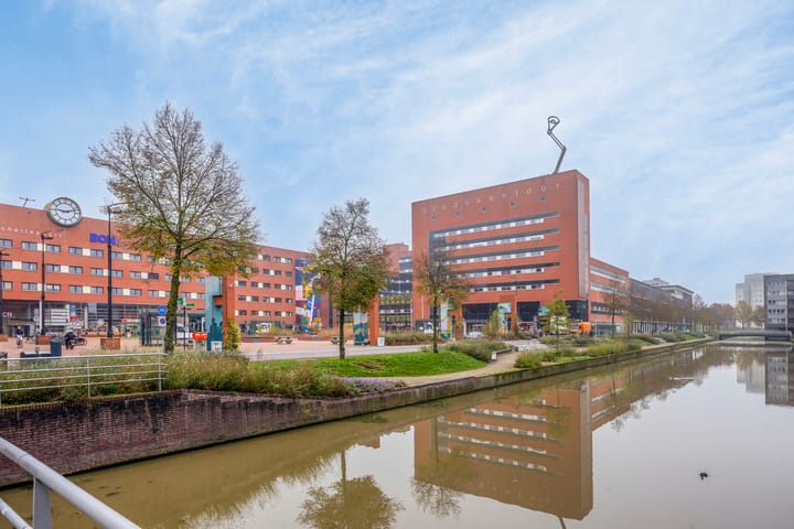 Foto 36 van Bremenstraat 157